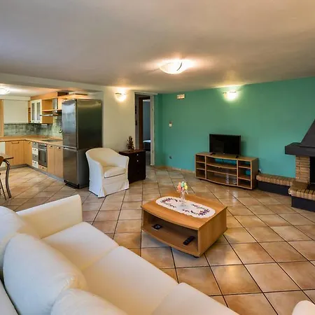 Mazourka Apartament Stavros (Ithaka)