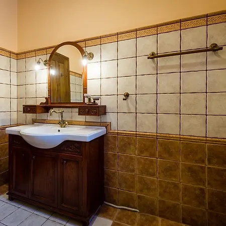 Mazourka * Stavros (Ithaka)