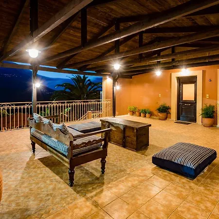 Mazourka Apartment *