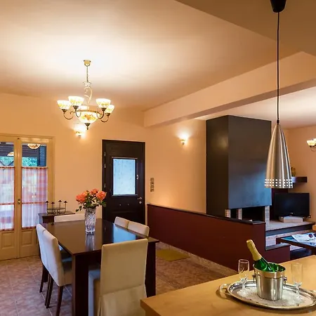 Mazourka Apartment Stavros (Ithaka)